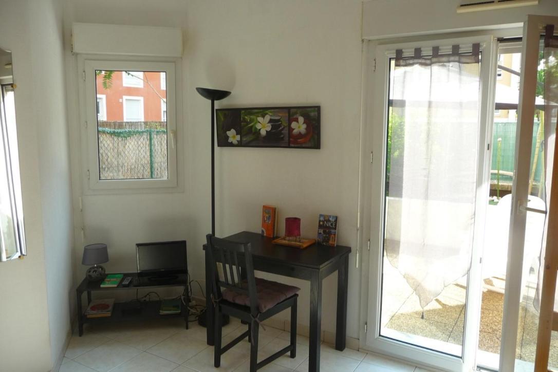 Studio-terrasse A Carras *