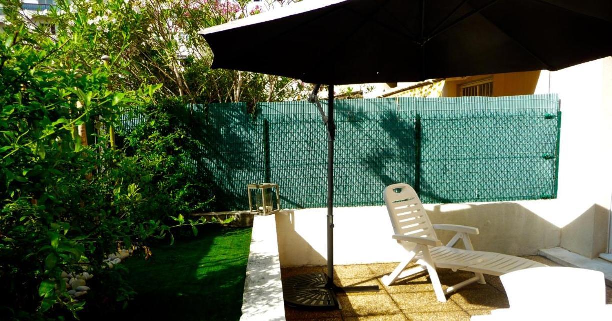 Studio-terrasse A Carras